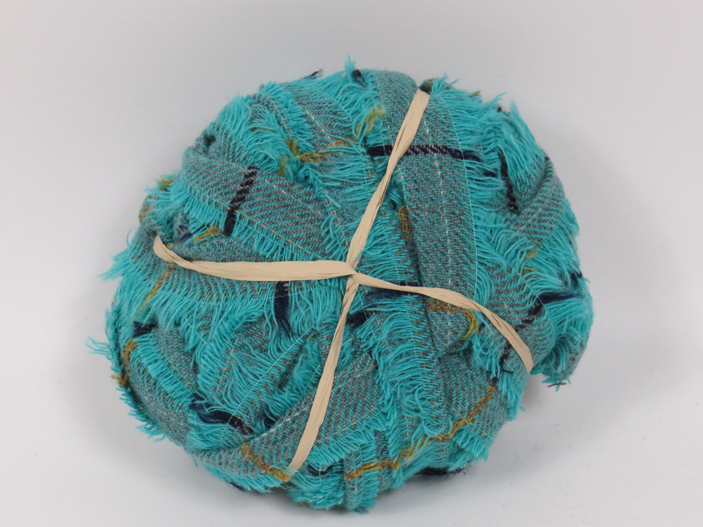 Blanket Yarn Ball Selvedge Edge (28)