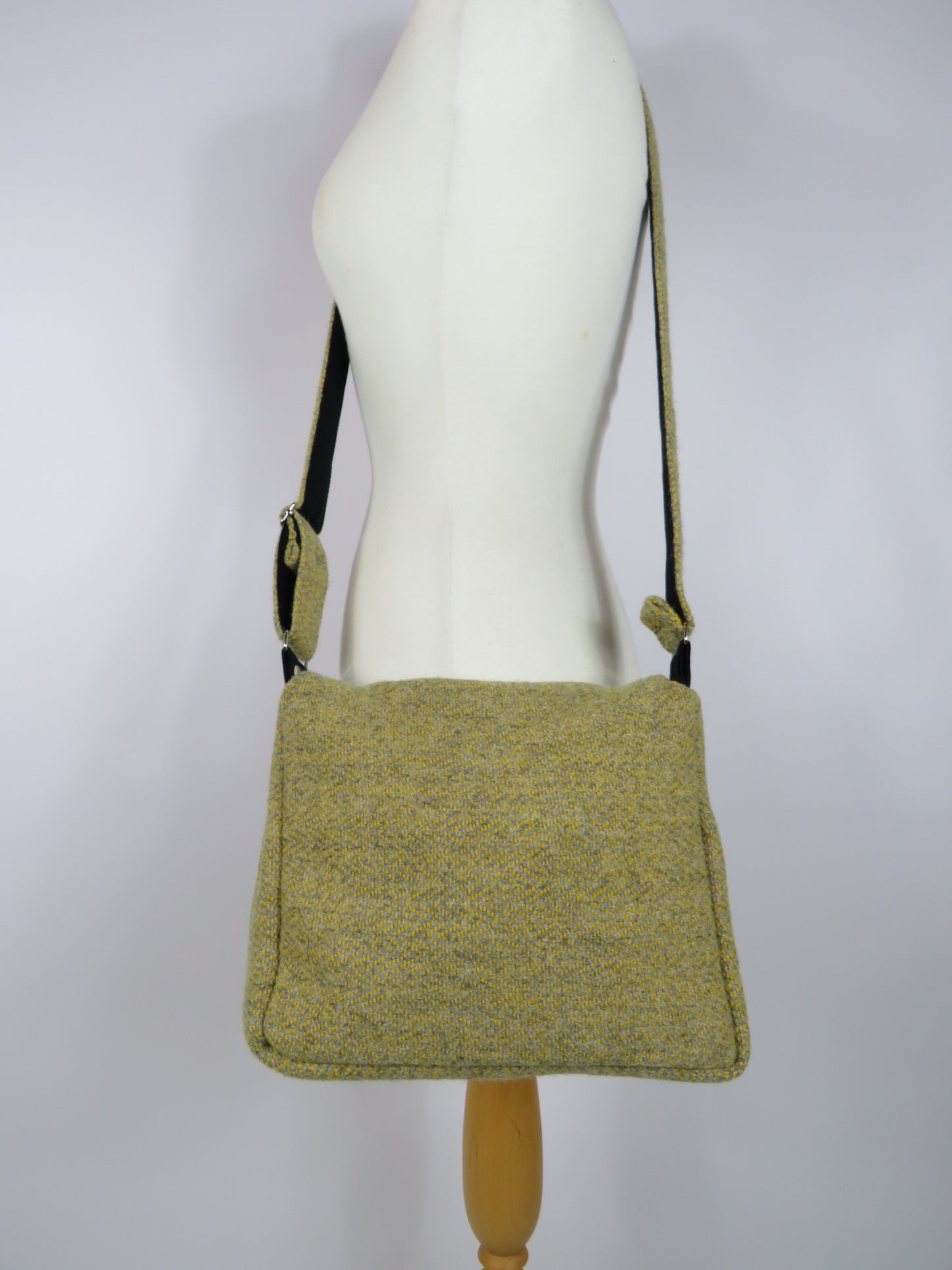 Handmade 100% Wool Bag