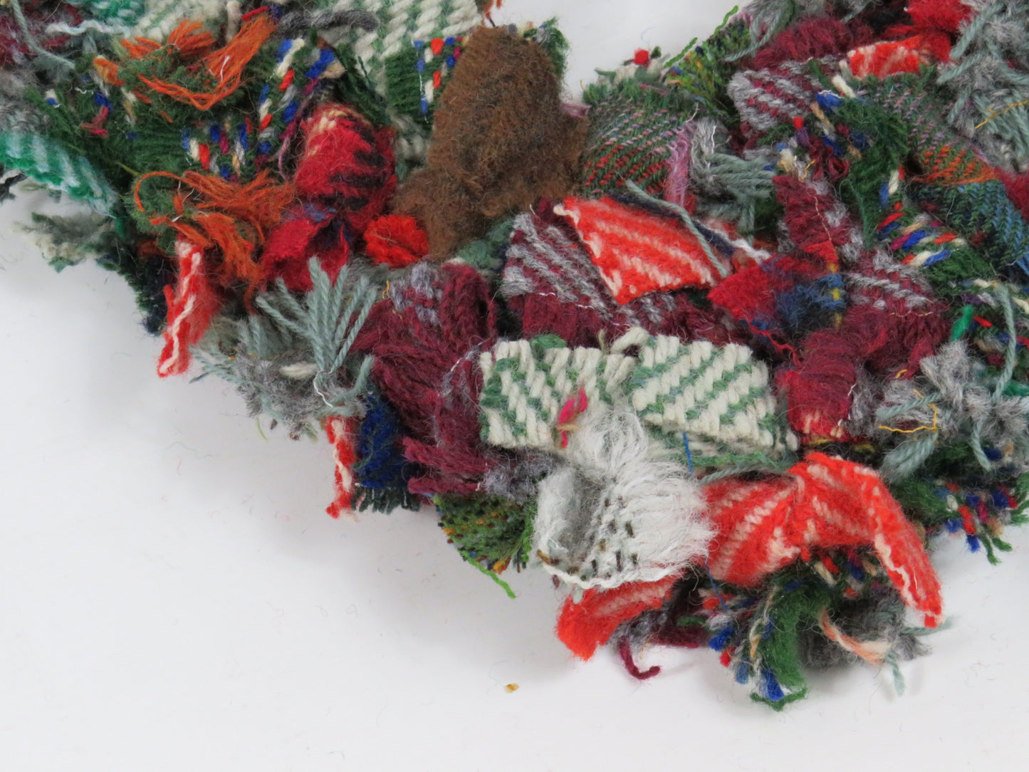 (1) Christmas Made Heart Rag Wreath