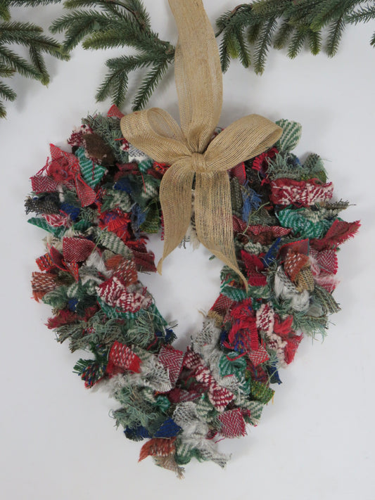(5) Christmas Made Heart Rag Wreath