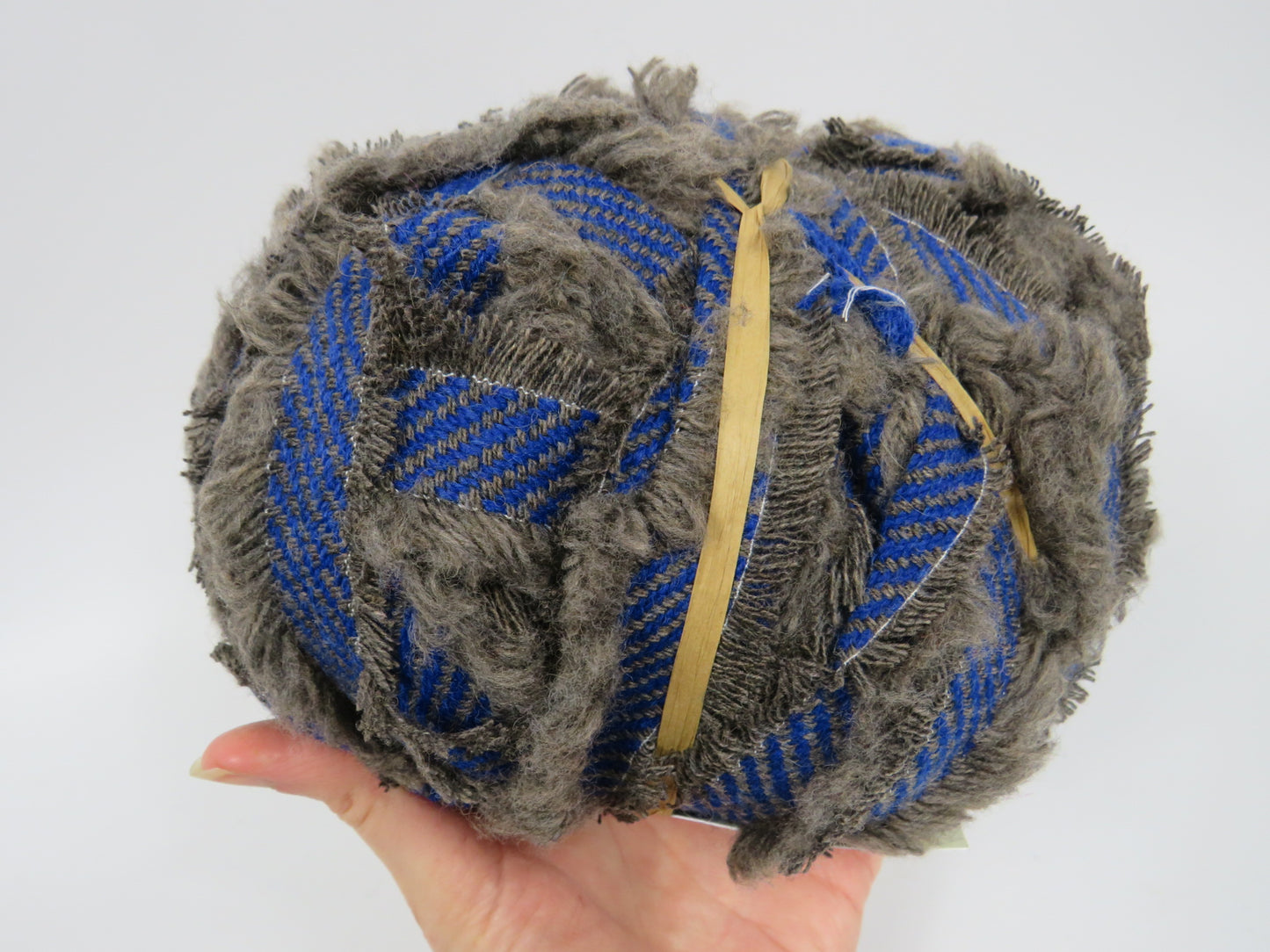 Blanket Yarn Ball Selvedge Edge  (31)