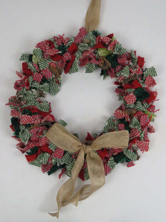 (12) Christmas Made Round Rag Wreath