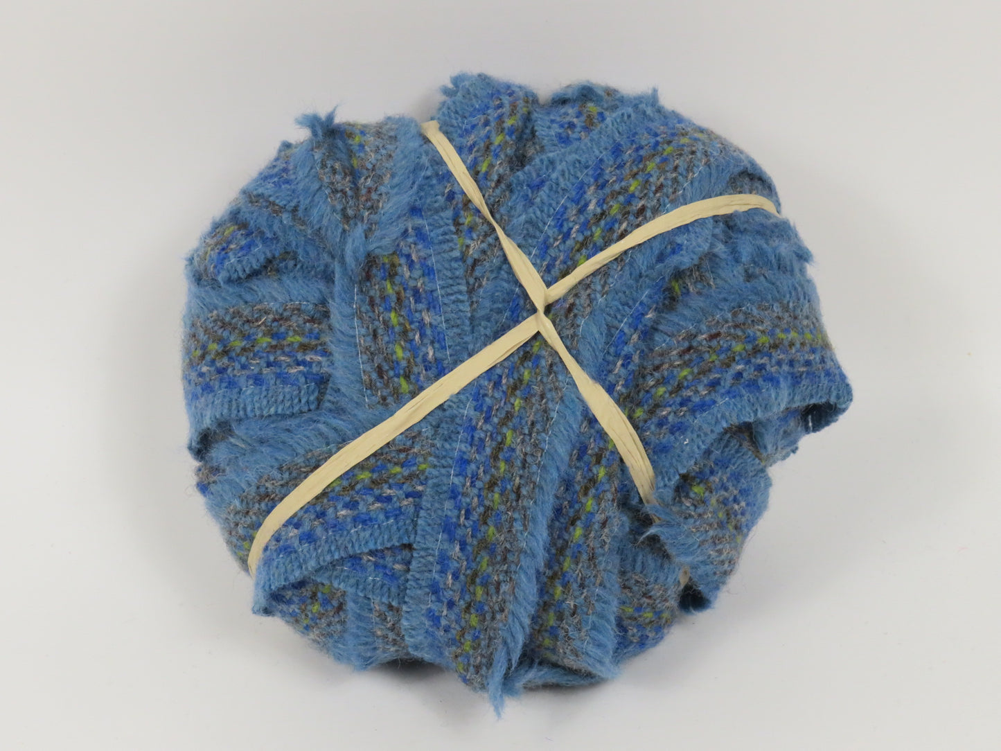 Blanket Yarn Ball Selvedge Edge (32)