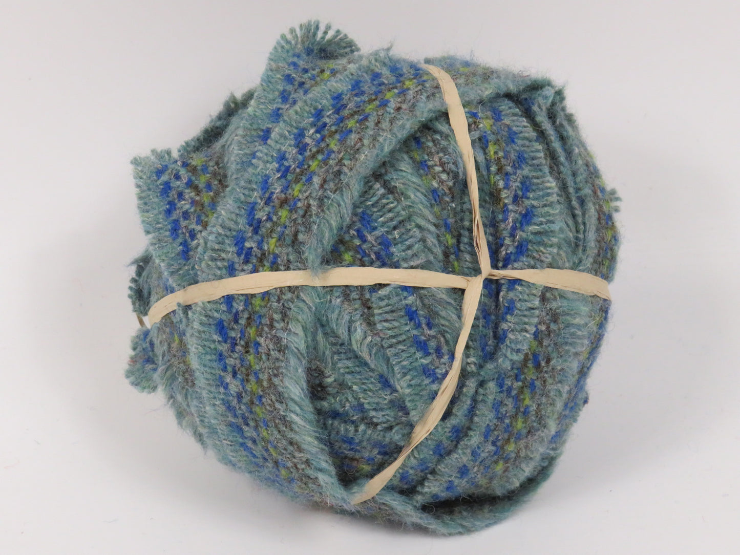 Blanket Yarn Ball Selvedge Edge (16)