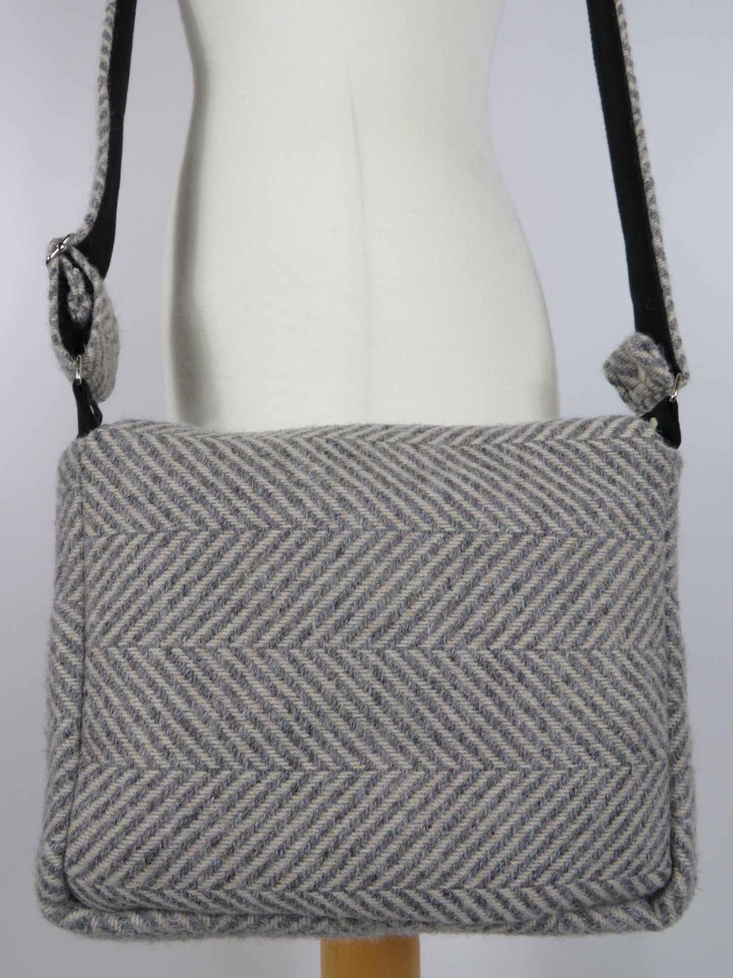 Handmade 100% Wool Bag
