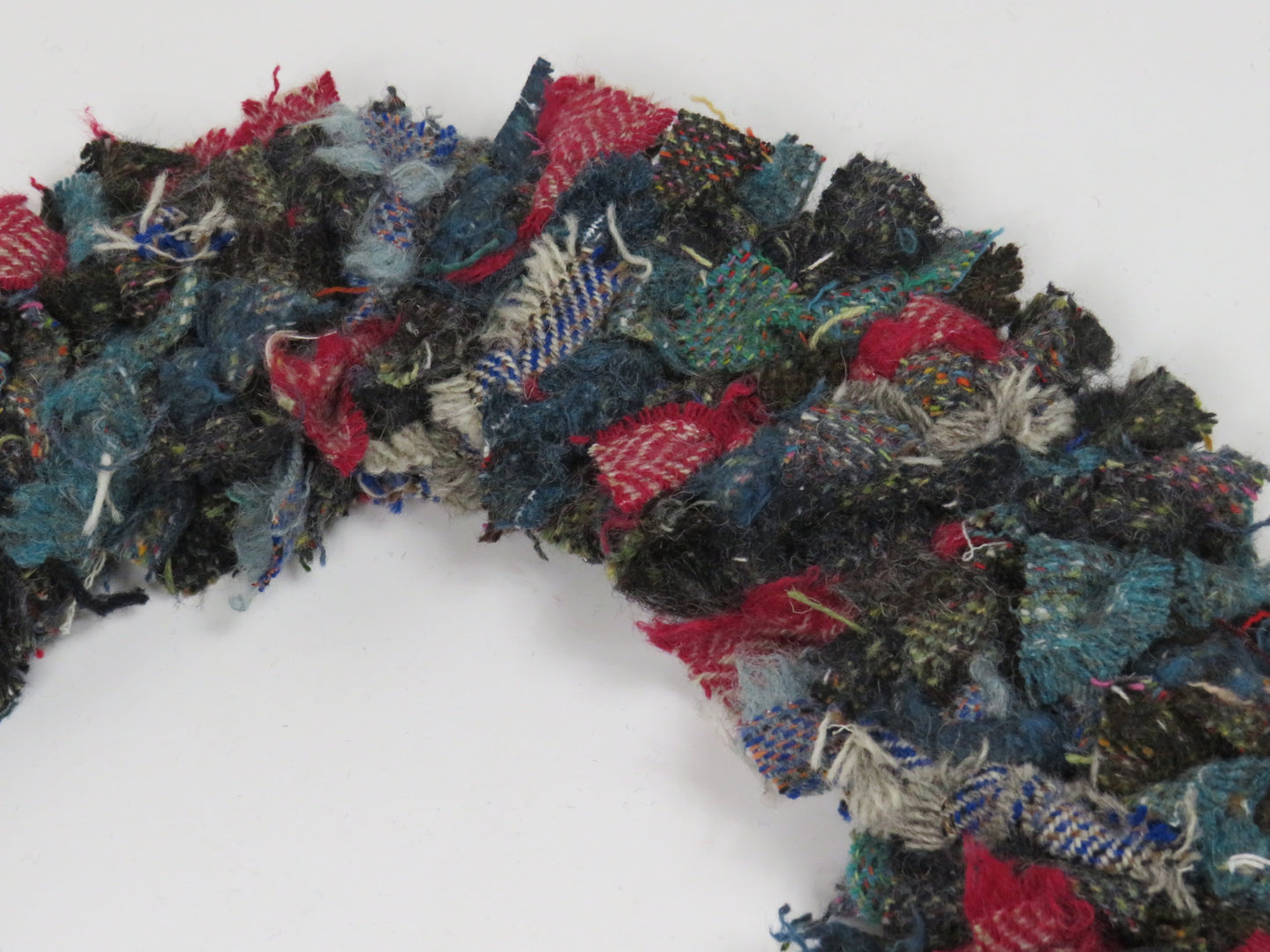 SALE Large Made Round Rag Wreath (41)