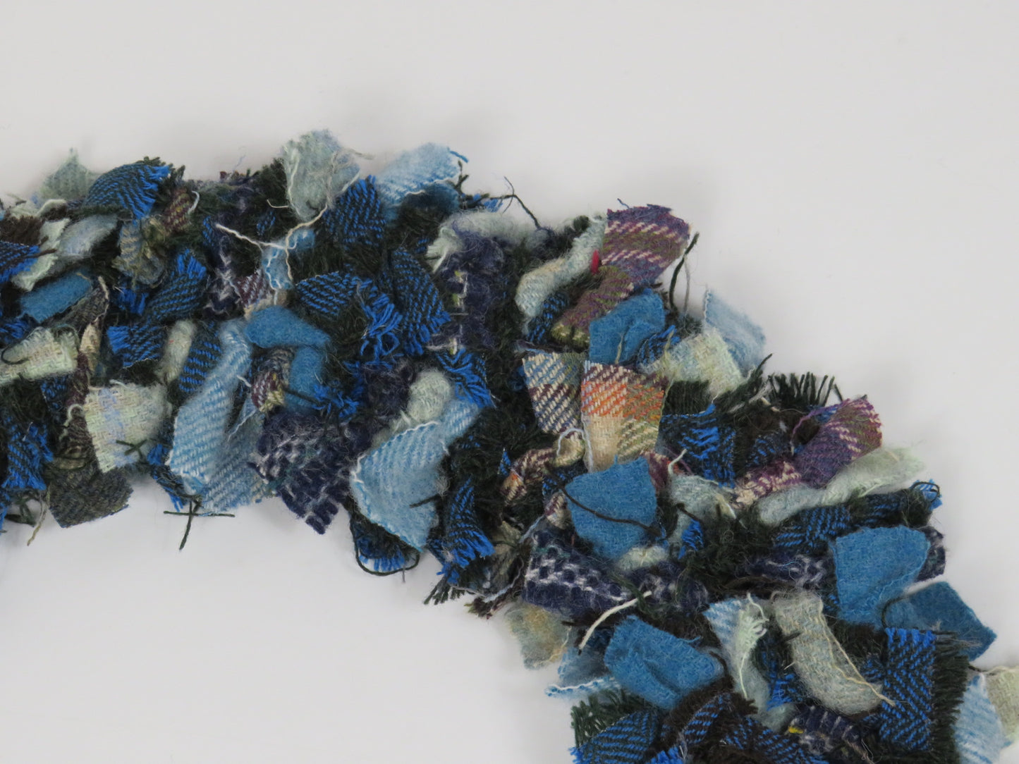 SALE Large Made Round Rag Wreath (13)