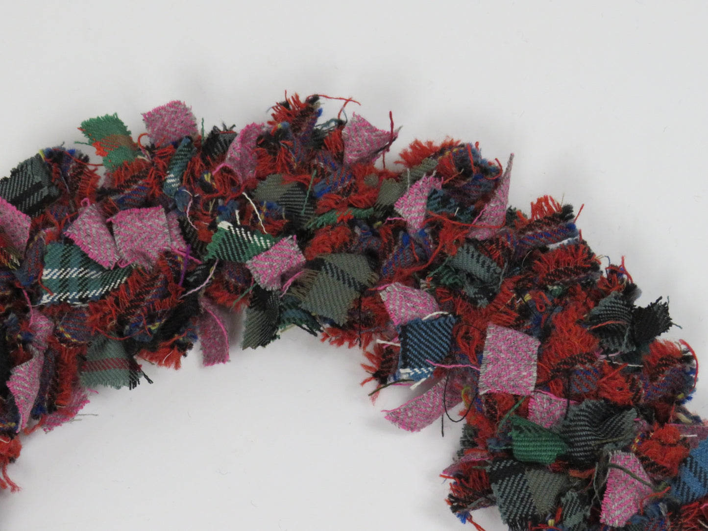 SALE Large Made Round Rag Wreath (36)