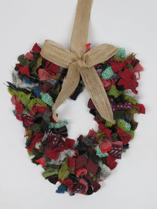 (6) Christmas Made Heart Rag Wreath