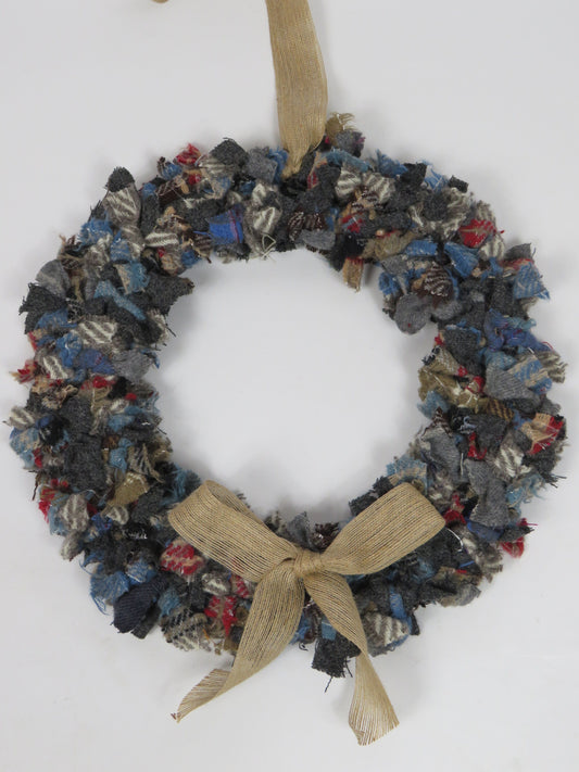 SALE Large Made Round Rag Wreath (30)