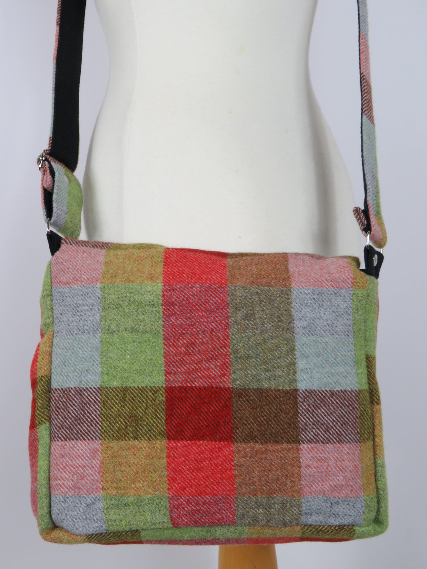 Handmade 100% Wool Bag