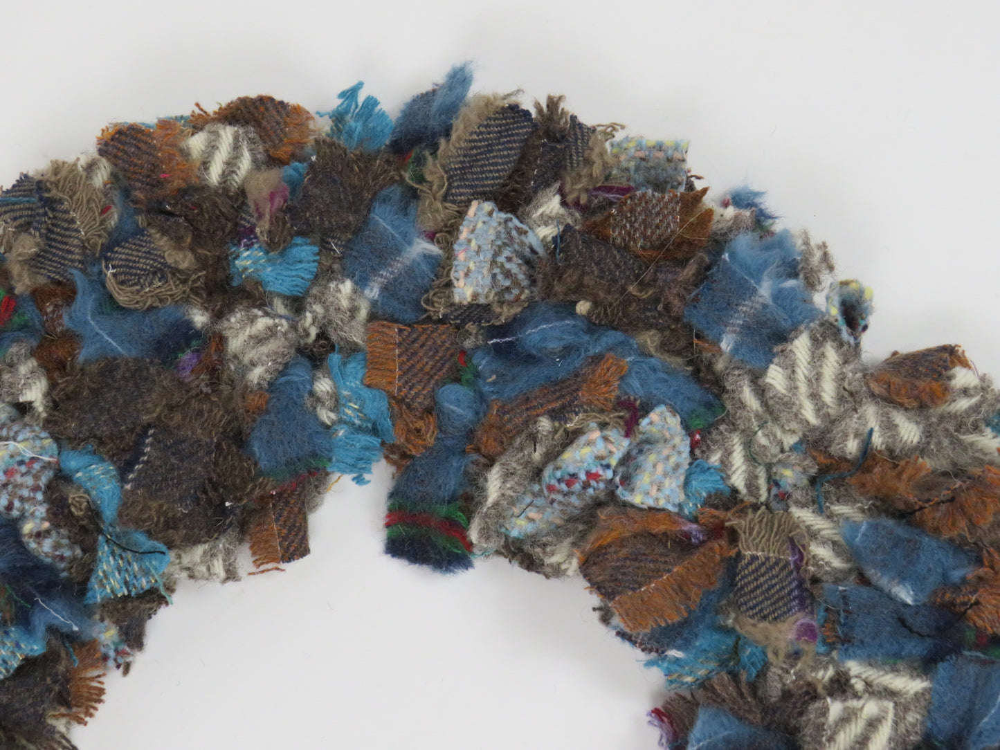 SALE Large Made Round Rag Wreath (34)