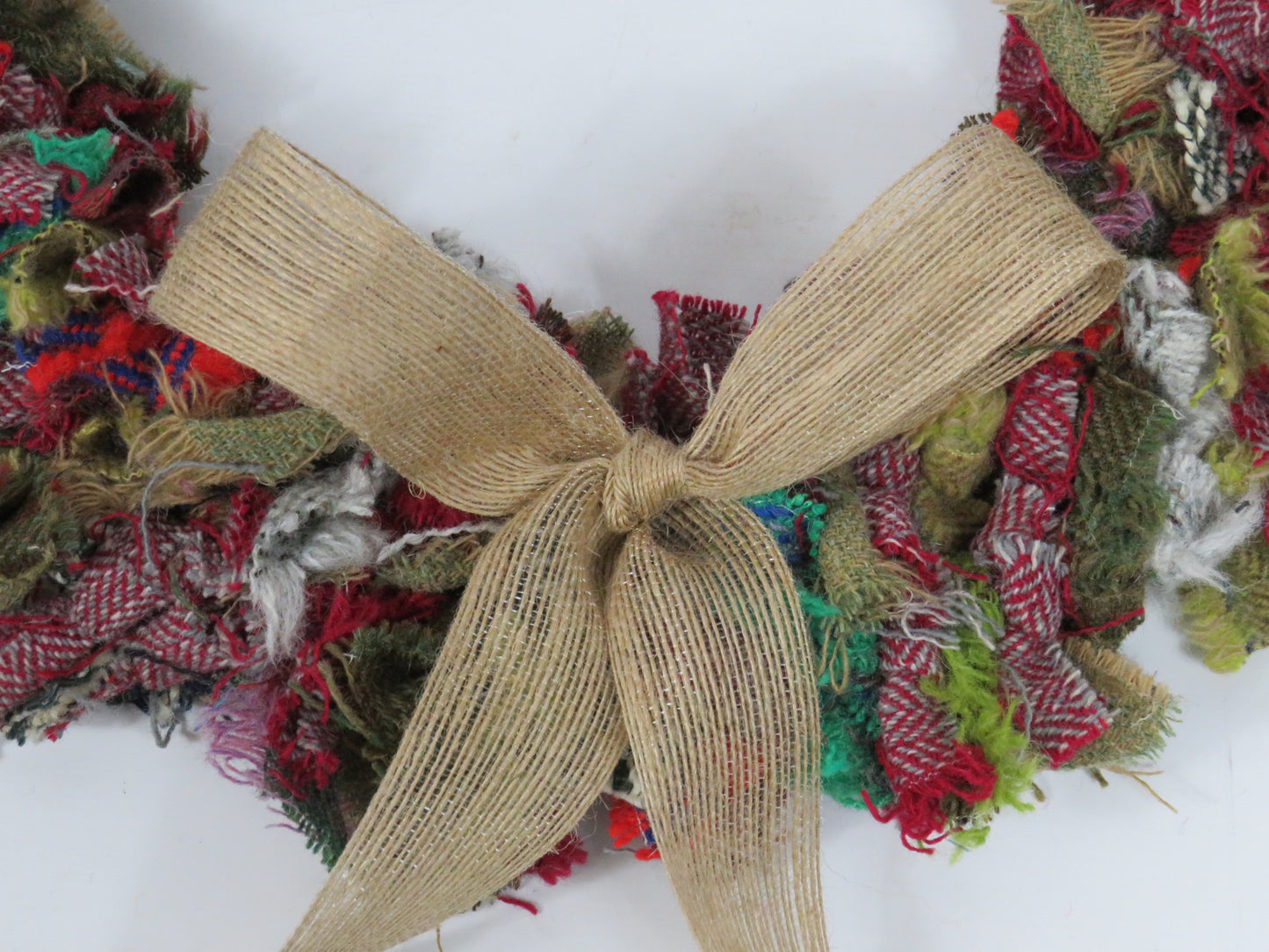 (9) Christmas Made Round Rag Wreath