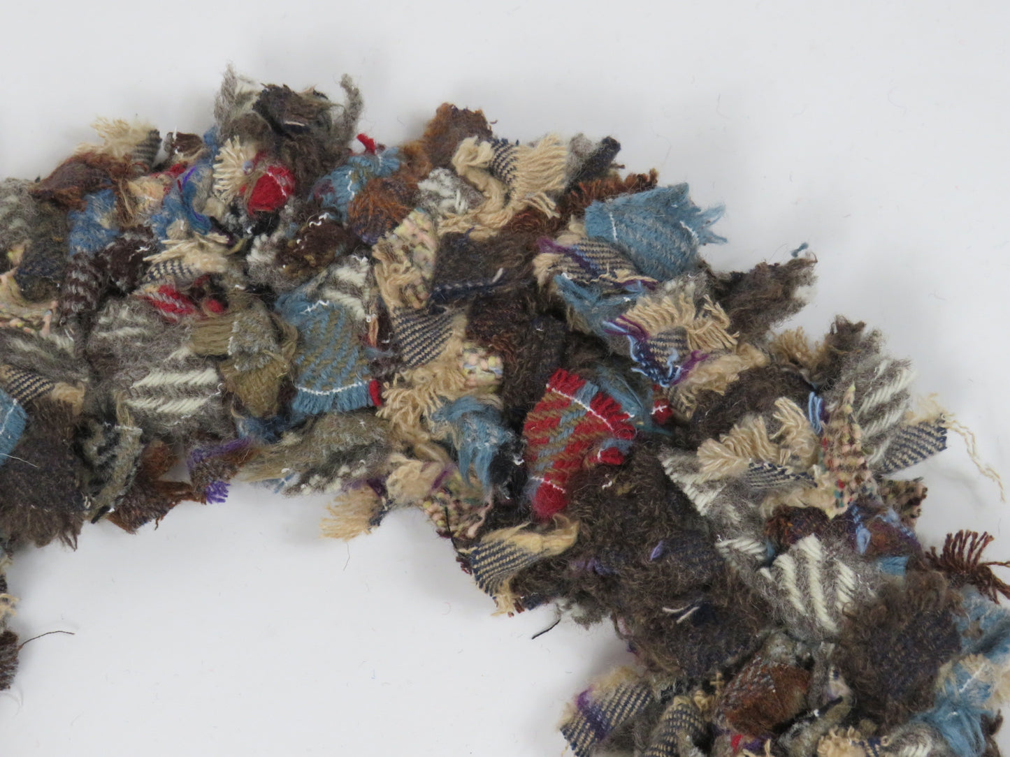 SALE Large Made Round Rag Wreath (21)