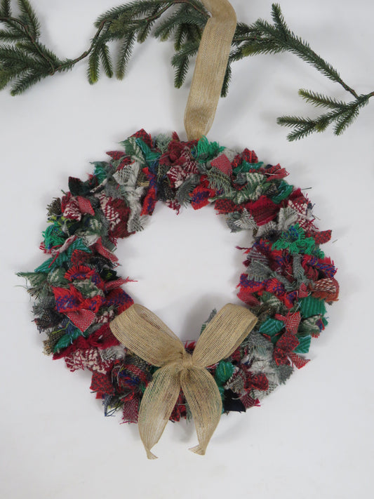 (10) Christmas Made Round Rag Wreath
