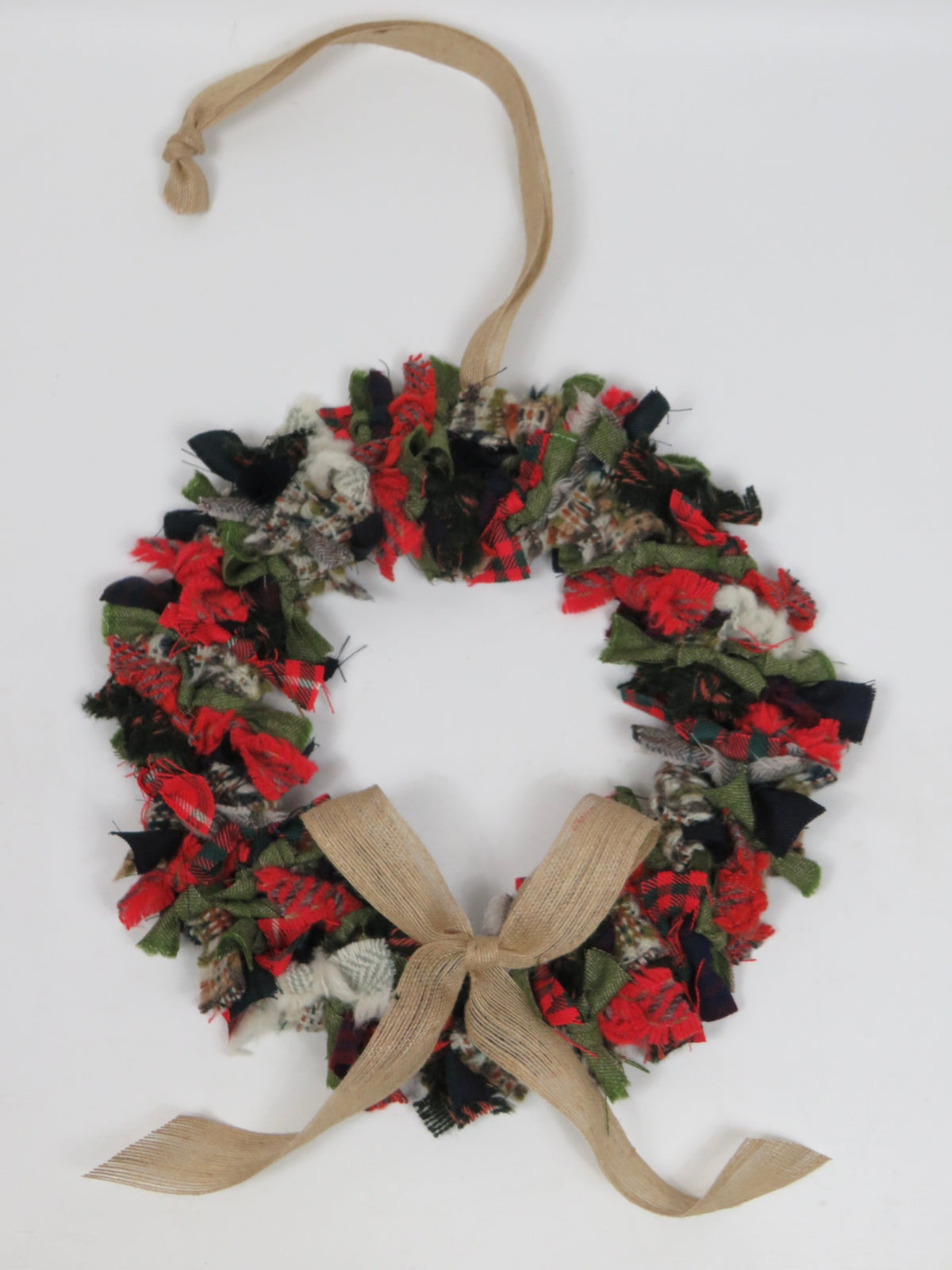 Festive Rag Wreath Workshop - Bianco Lounge, White Rose Shopping Centre, Thursday 28th November.