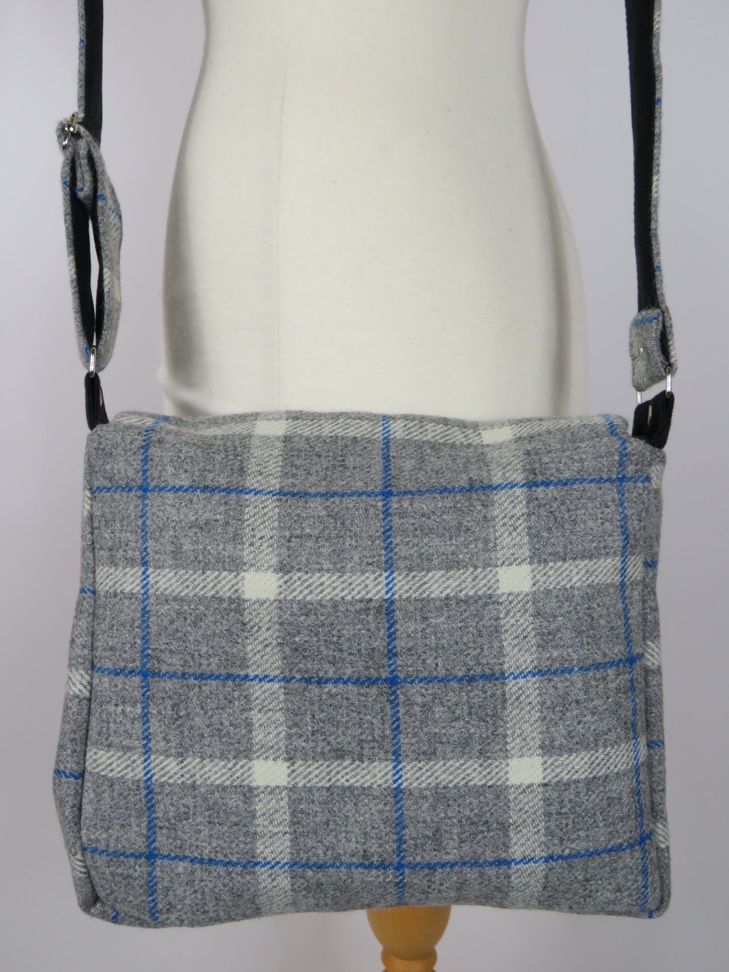 Handmade 100% Wool Bag