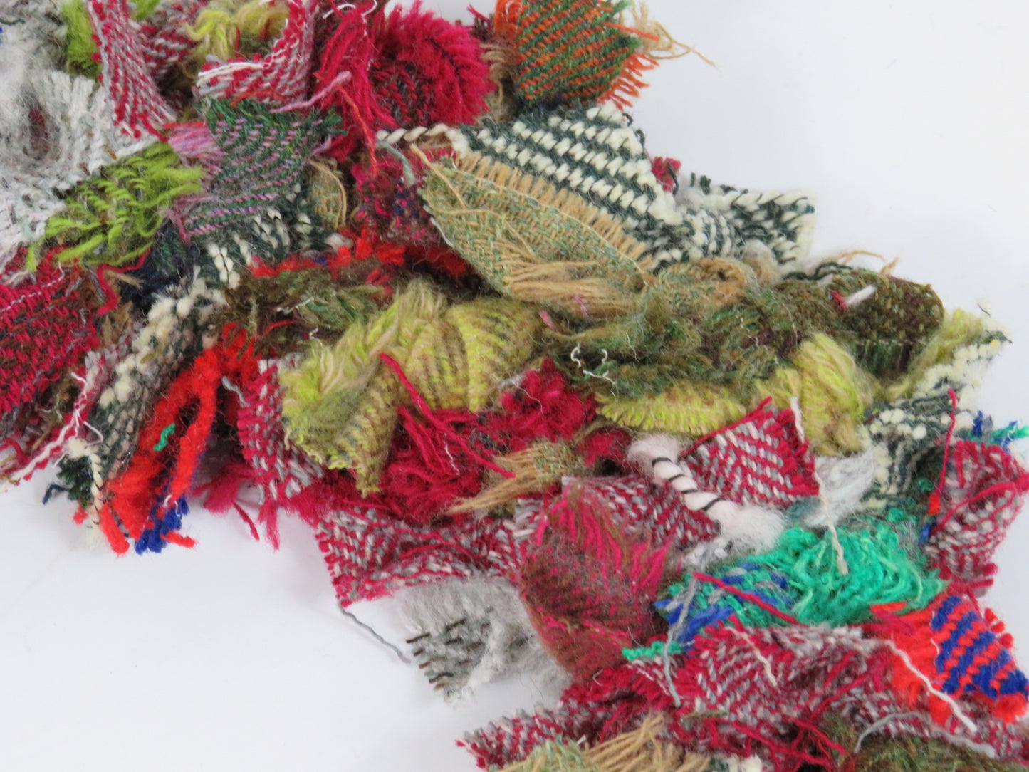 (9) Christmas Made Round Rag Wreath