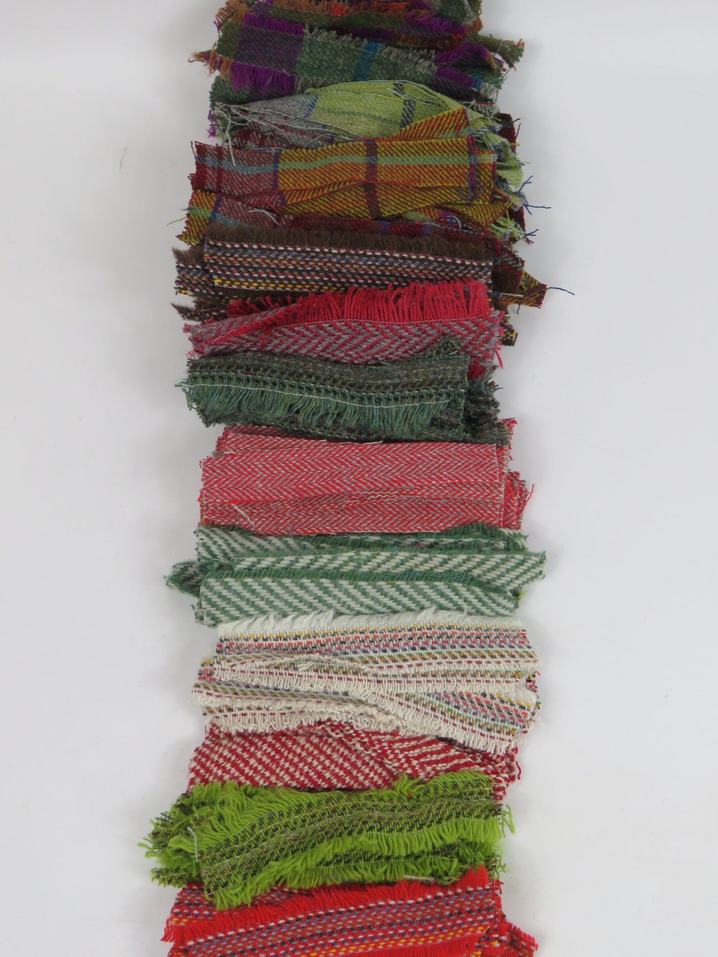 (1) Christmas DIY Rag Wreath Kit