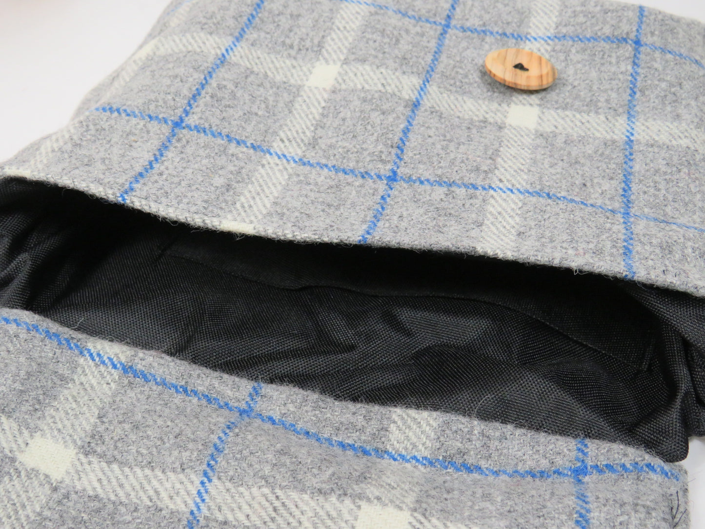 Handmade 100% Wool Bag