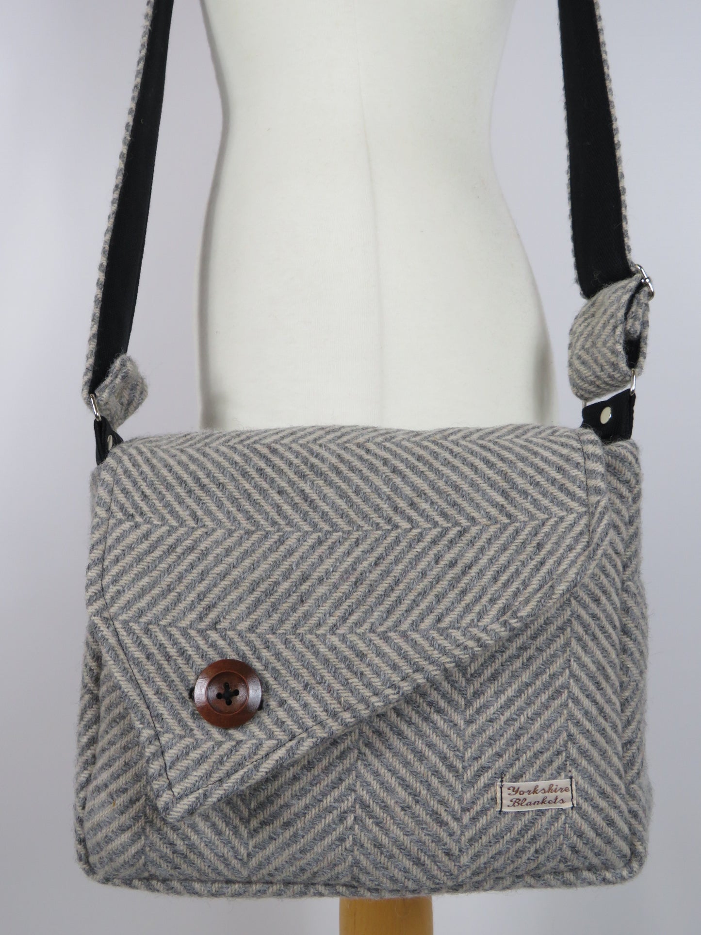 Handmade 100% Wool Bag