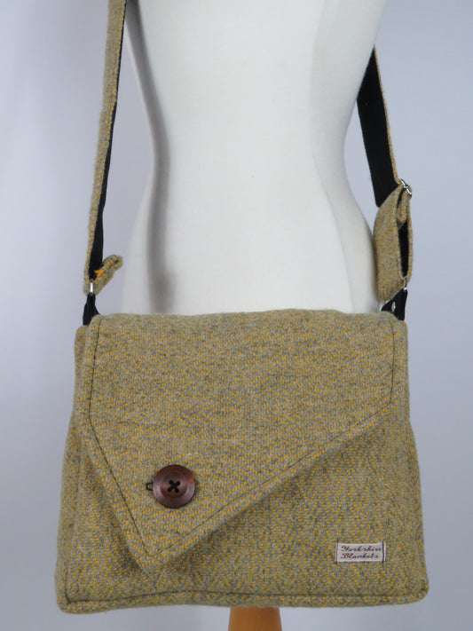 Handmade 100% Wool Bag