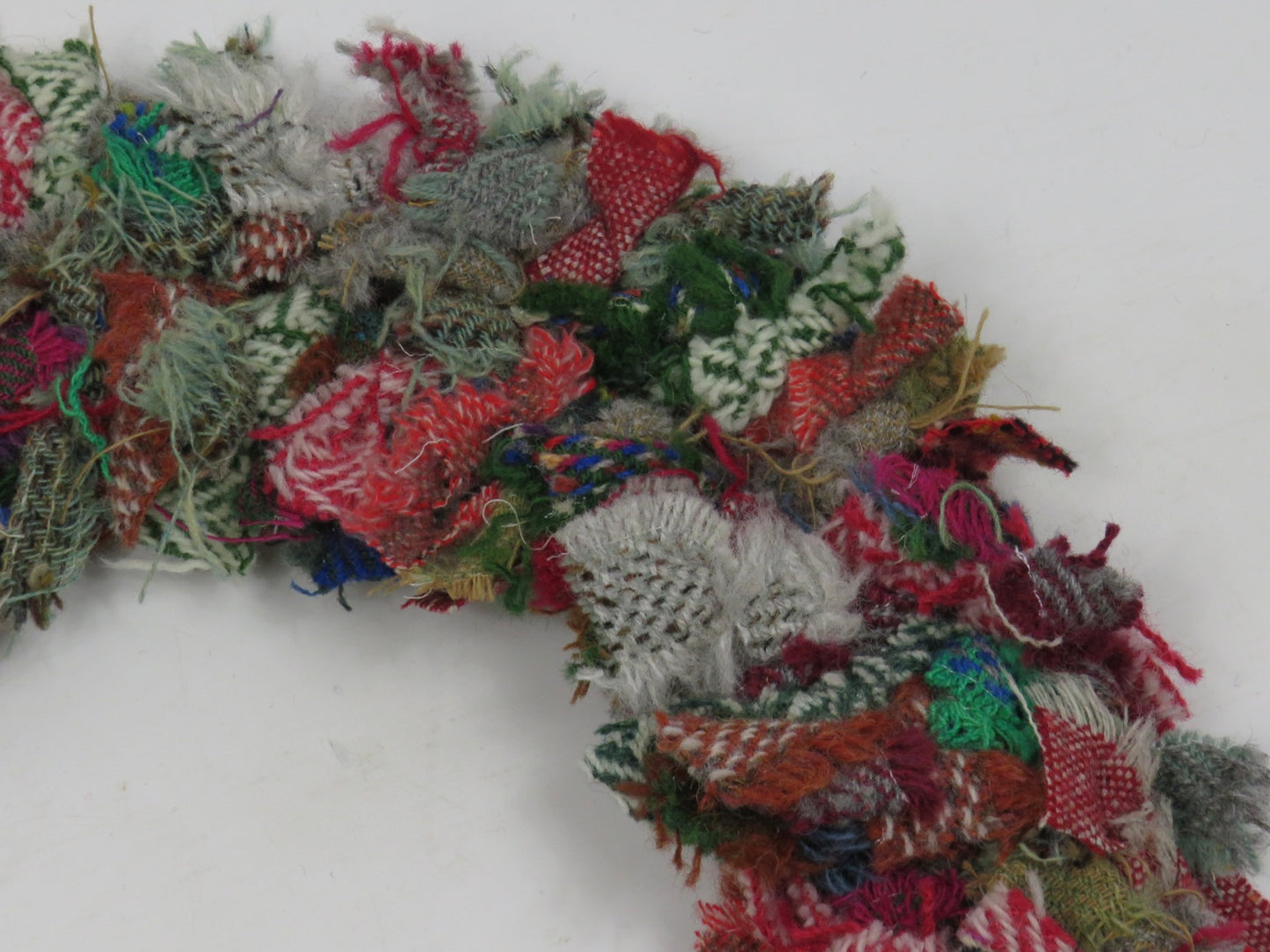 (1) Large Christmas Made Round Rag Wreath