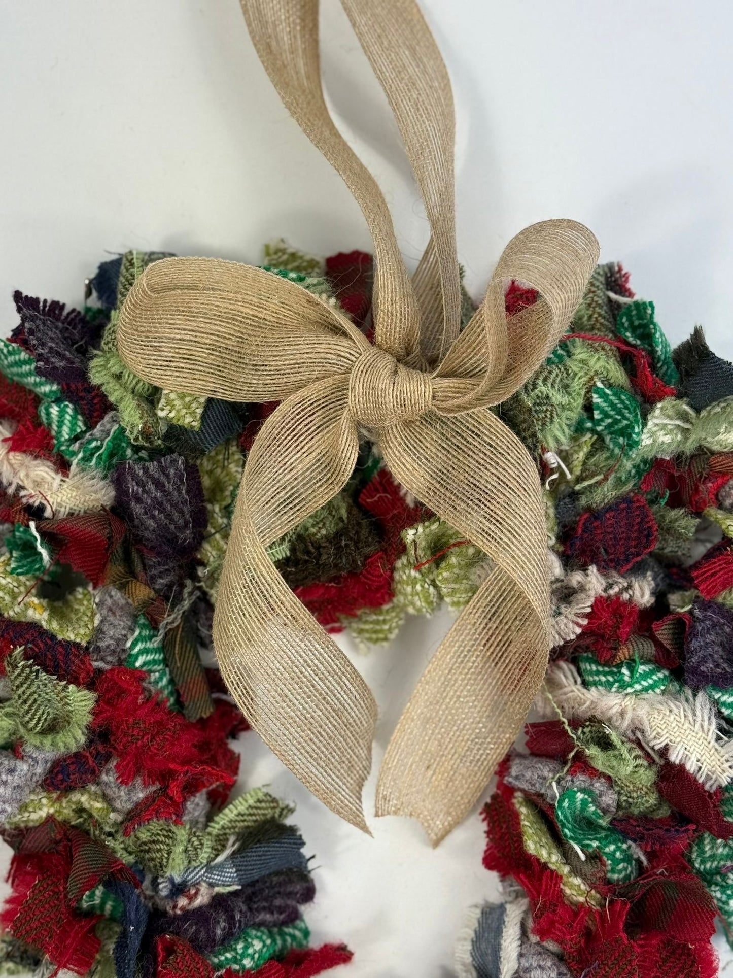 (13) Christmas Made Heart Rag Wreath