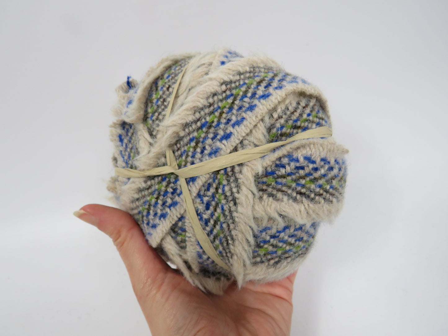 Blanket Yarn Ball Selvedge Edge (22)
