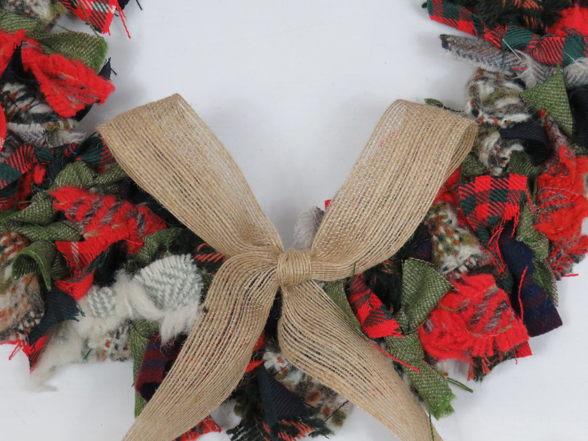 Festive Rag Wreath Workshop - Bianco Lounge, White Rose Shopping Centre, Thursday 28th November.