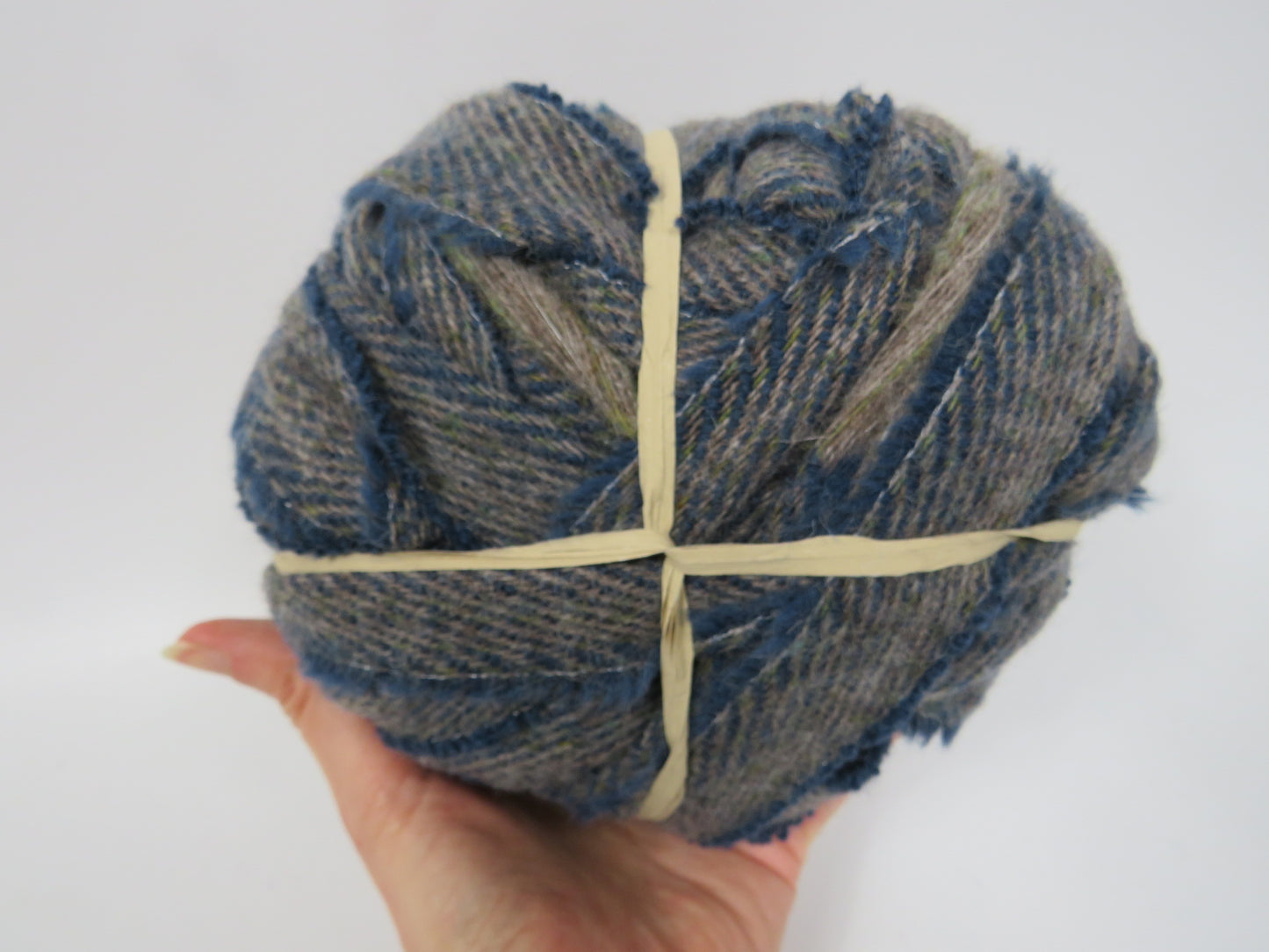 Blanket Yarn Ball Selvedge Edge (23)