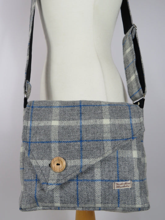 Handmade 100% Wool Bag