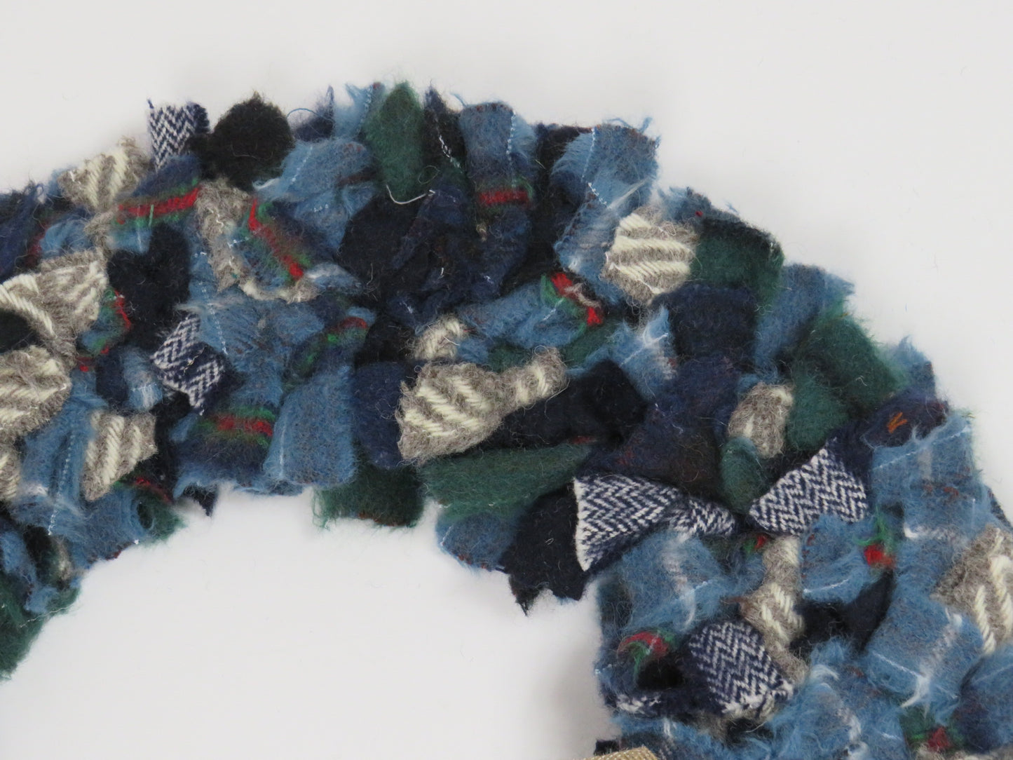 SALE Large Made Round Rag Wreath (35)