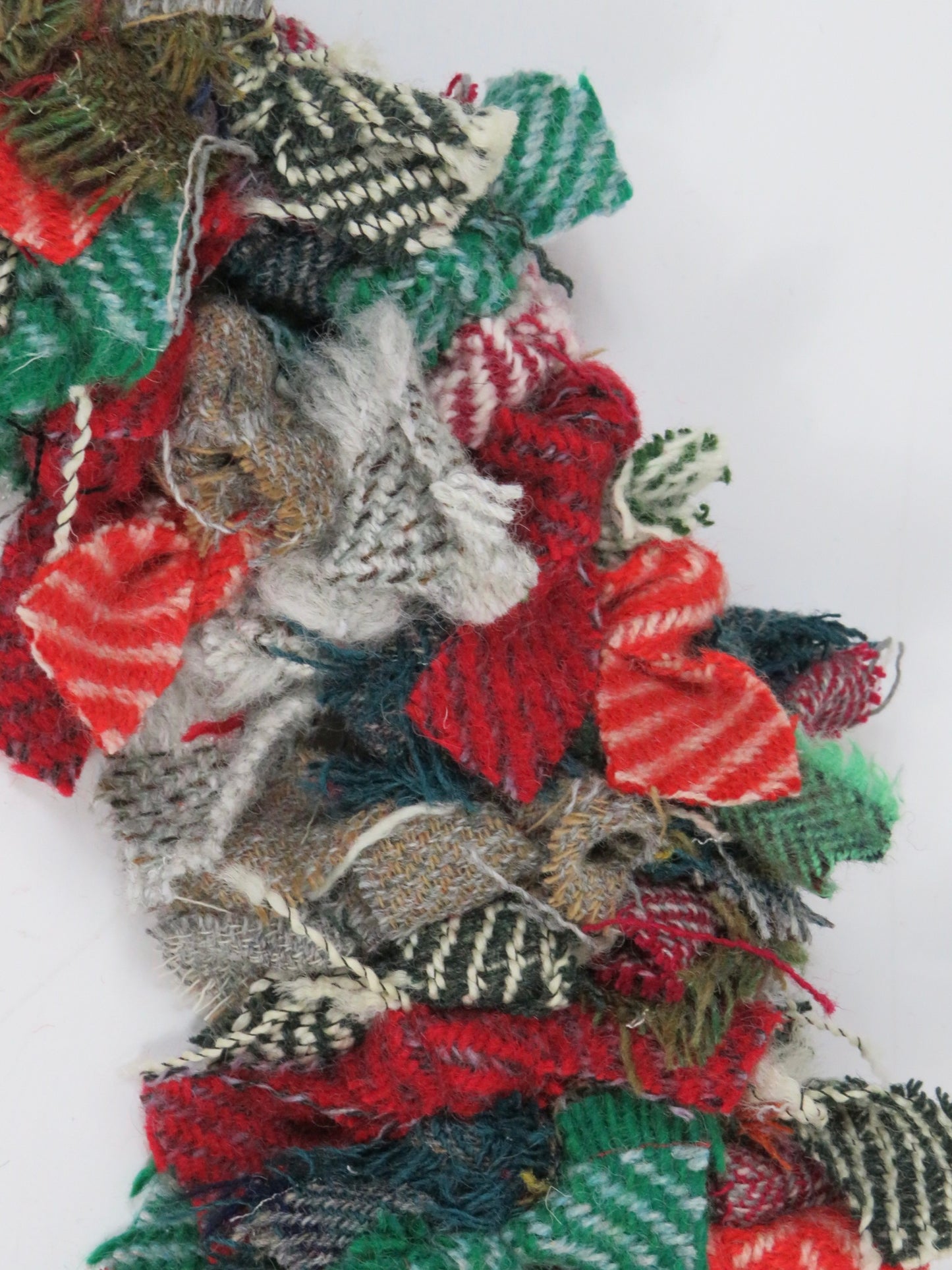 (8) Christmas Made Round Rag Wreath