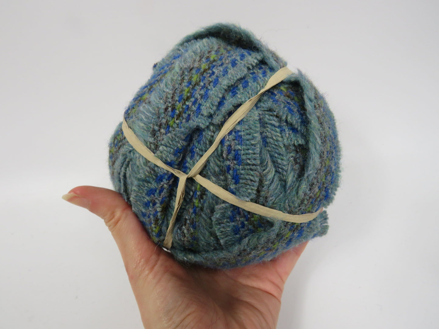 Blanket Yarn Ball Selvedge Edge (16)
