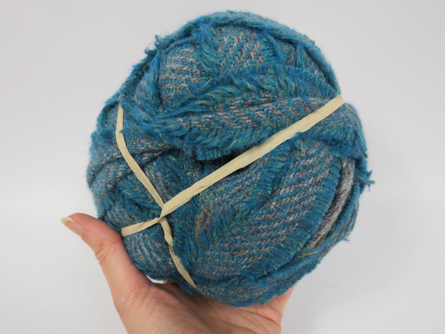 Blanket Yarn Ball Selvedge Edge (3)