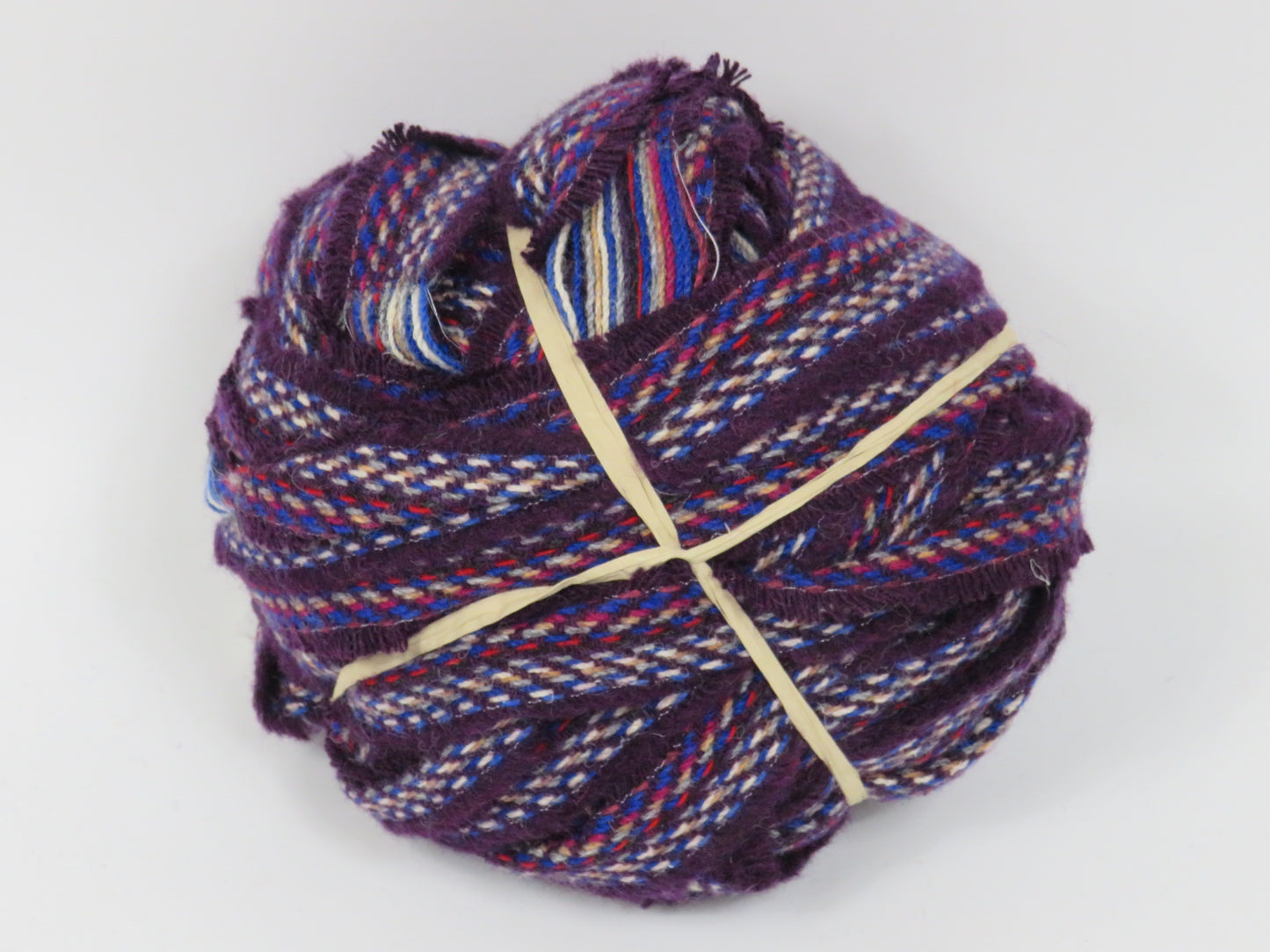 Blanket Yarn Ball Selvedge Edge (17)