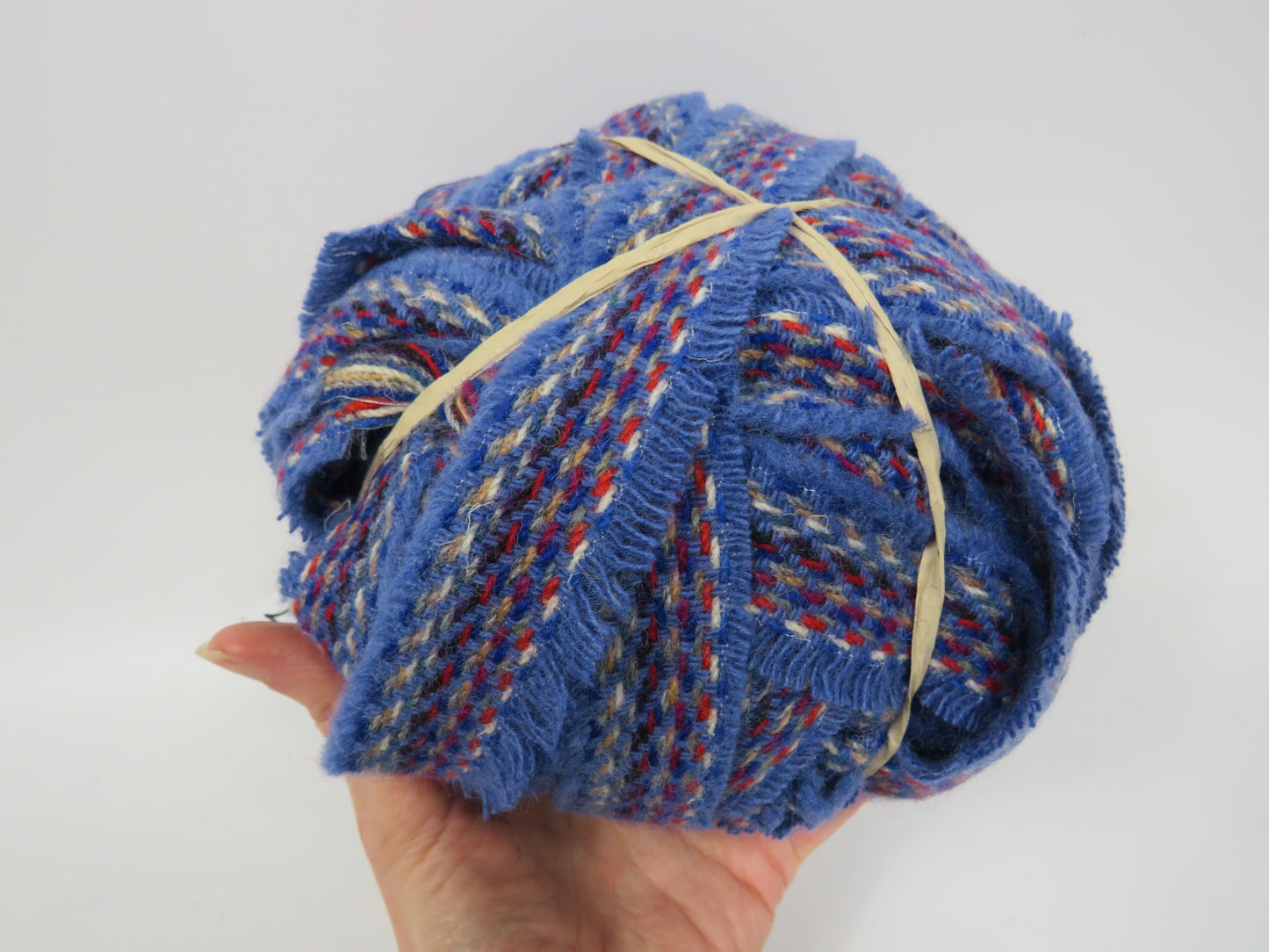 Blanket Yarn Ball Selvedge Edge (27)