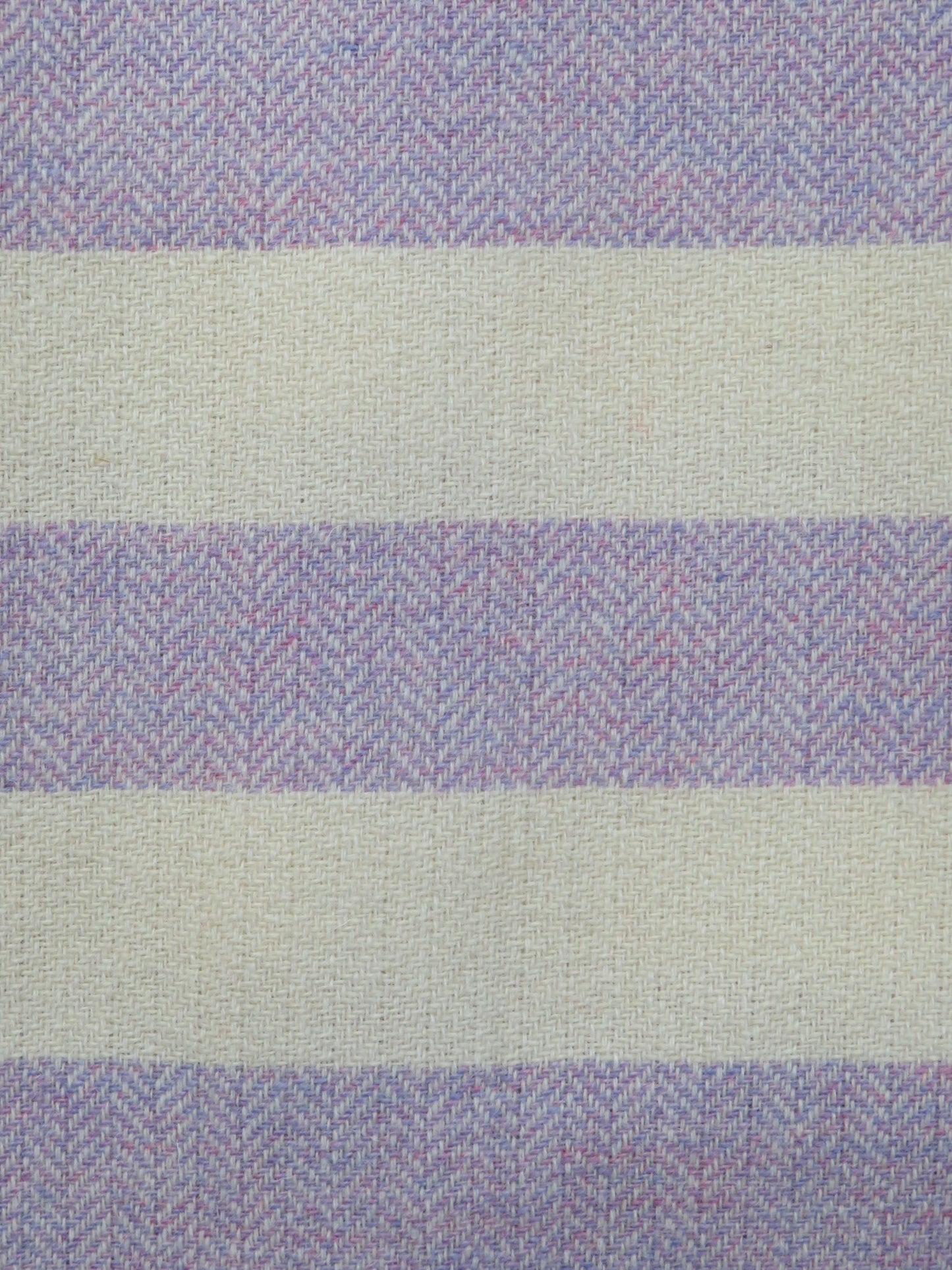 Weston Park Cancer Charity Blanket - Regular with Pin