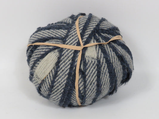 Blanket Yarn Ball (12)