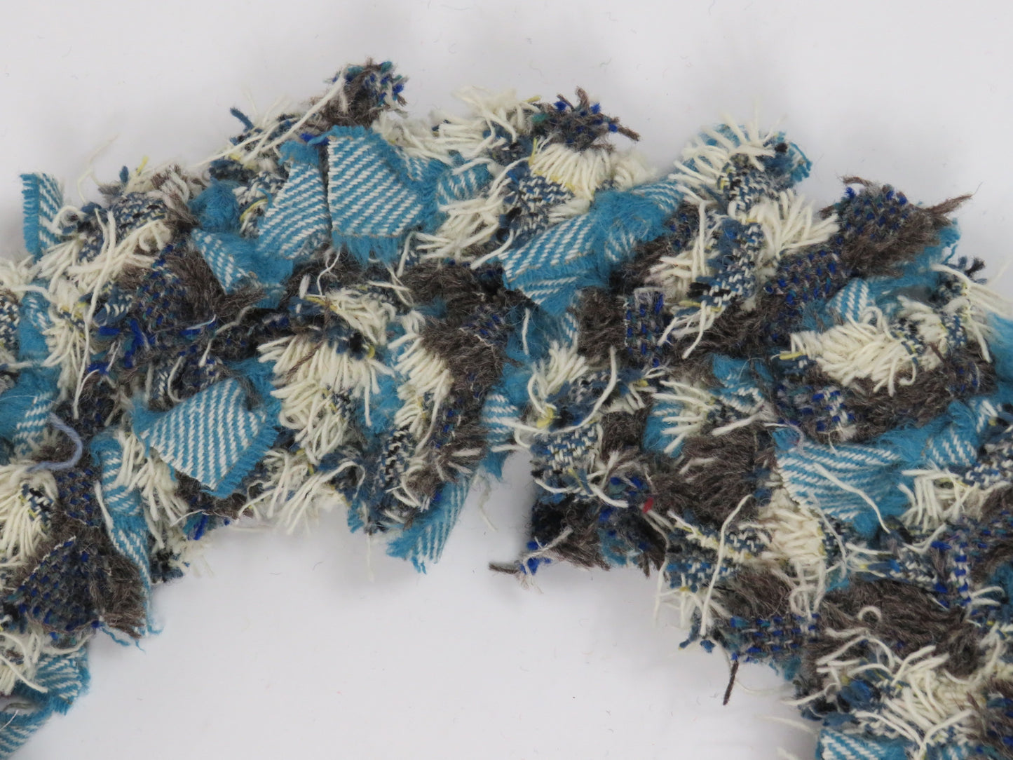 SALE Large Made Round Rag Wreath (31)