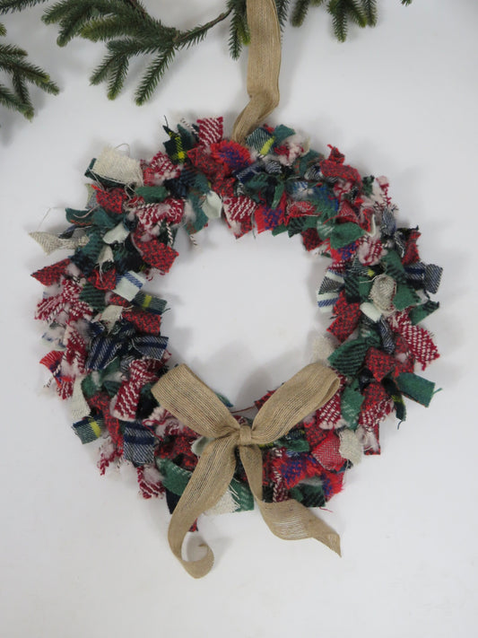 (4) Christmas Made Round Rag Wreath