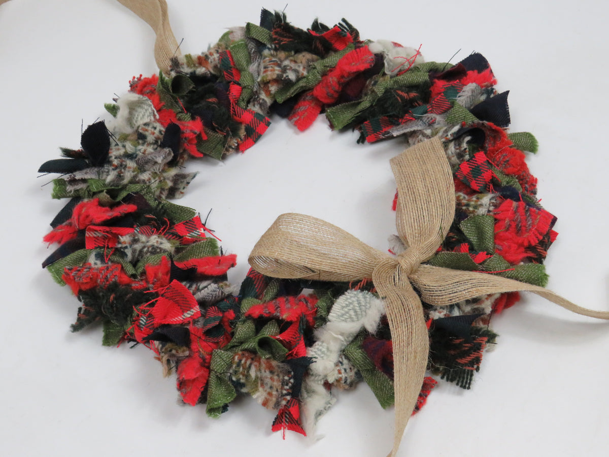 Festive Rag Wreath Workshop - Bianco Lounge, White Rose Shopping Centre, Thursday 28th November.