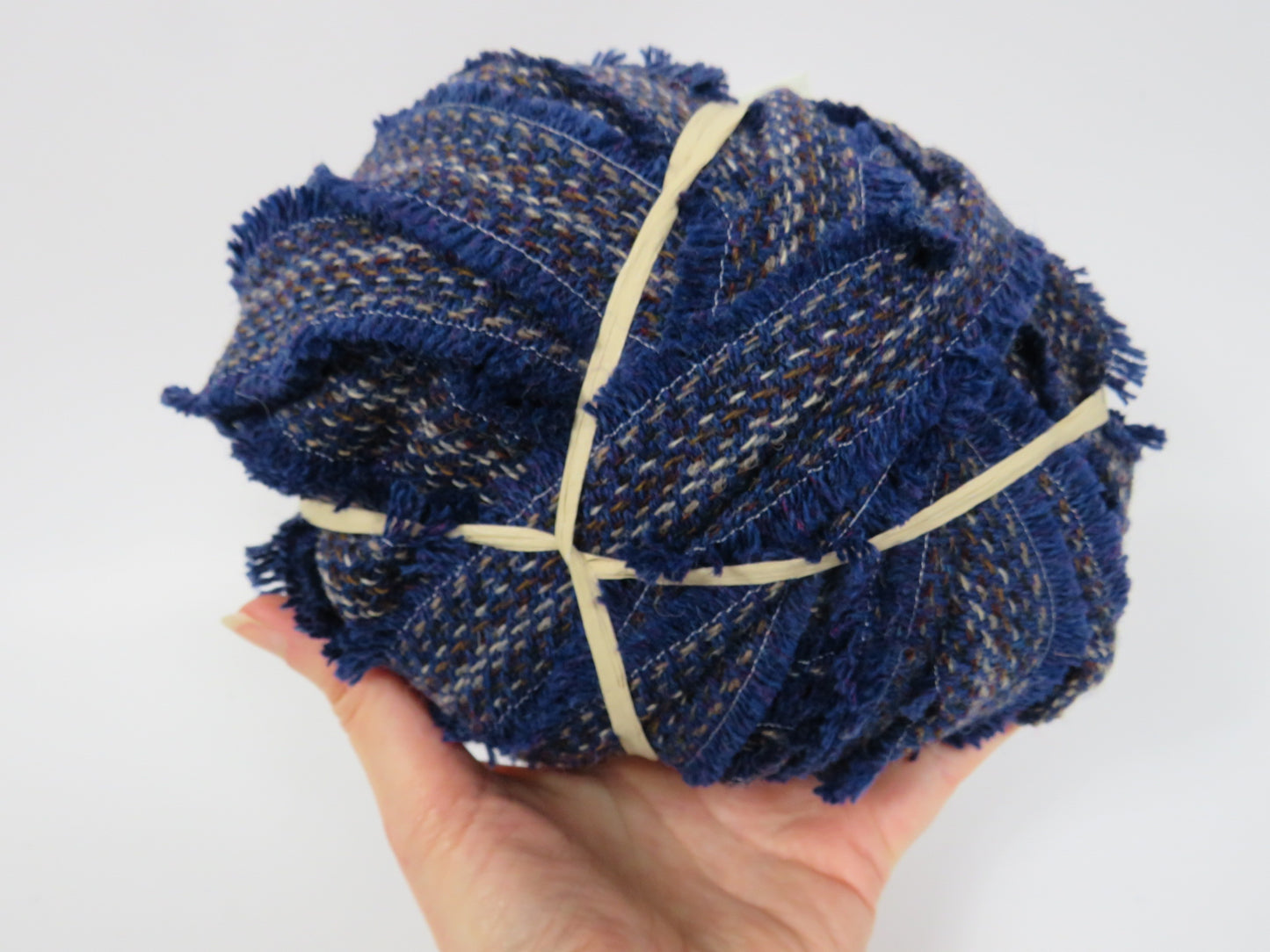Blanket Yarn Ball Selvedge Edge (4)