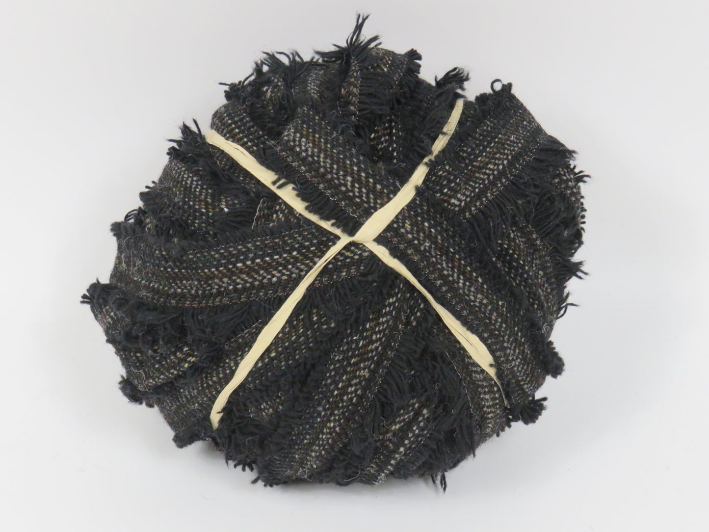 Blanket Yarn Ball Selvedge Edge (21)