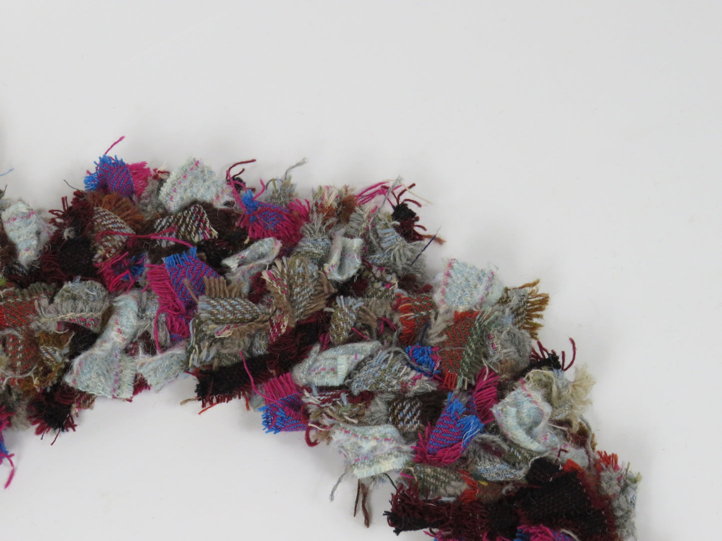 SALE Large Made Round Rag Wreath (18)